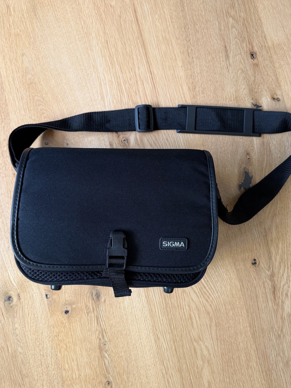 Sigma Camera Bag - Picture 2 of 6